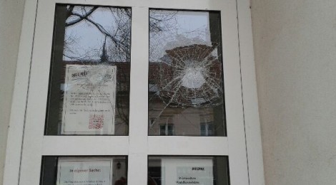 Angriff auf LINKS-Büro in Nauen