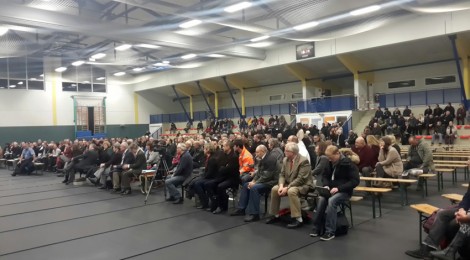 Einwohnerversammlung in Wünsdorf zu den Planungen einer Außenstelle der Erstaufnahme
