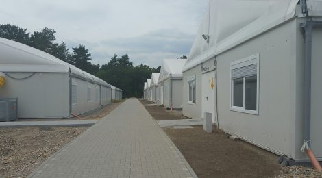 Besuch in städtischem Klinikum und Erstaufnahmeeinrichtungen in Eisenhüttenstadt